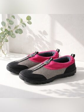 Women’s Broadstone Water Shoes - Size 10